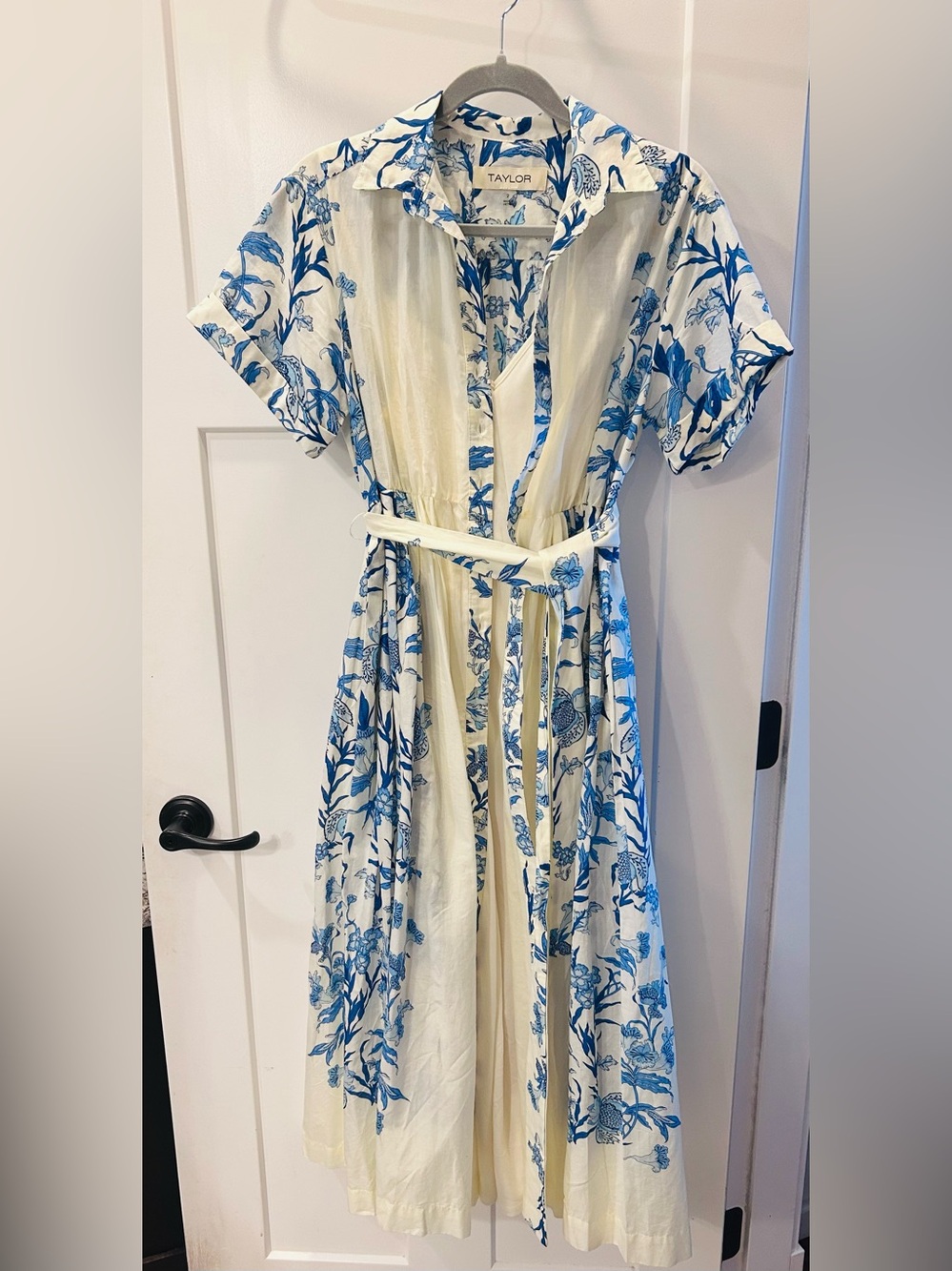 Taylor Blue and White Floral Midi Shirt Dress